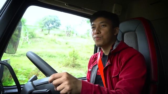 Nyobain Truck Volvo Super Mewah смотреть онлайн