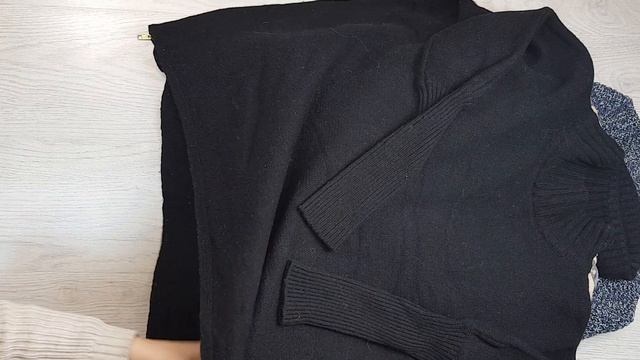 05807 Mixed sweaters EXTRA (Свитера м/ж)№3 15,15кг 2,90€ за кг 38ед смотреть онлайн