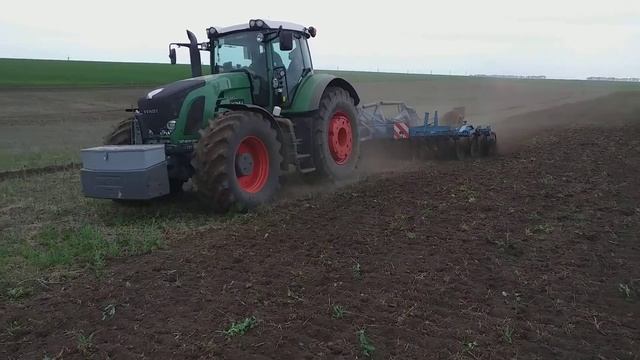 Дисковка трактор Fendt 936 + дисковая борона Lemken Rubin 9/600 KUA смотреть онлайн