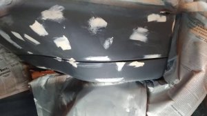Как спаять и покрасить бампер не снимая с авто, продолжение.
