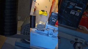 На обзоре европейское моторное масло 0w20 77