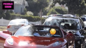 Девушка в розовых штанах ИЗМЕНИЛА парню ради поездки в Японию