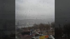 .... Я иду по этим лужам,... может я кому-то нужен... (ц)