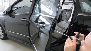 Mercedes B-Class W245 Door handle removal
