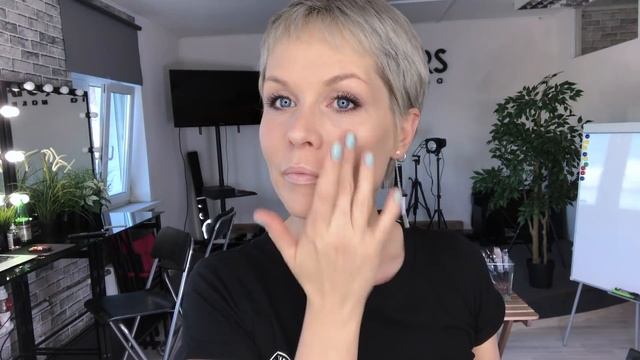 Анна Измайлова Цветные брови.Тренд 2018. смотреть онлайн