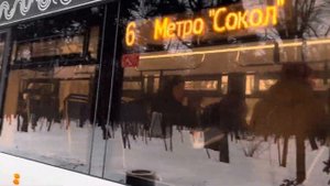 ”Искрит токоприёмник!”Трамвай 71-931М ”Витязь - Москва 2.0” следует по маршруту 6