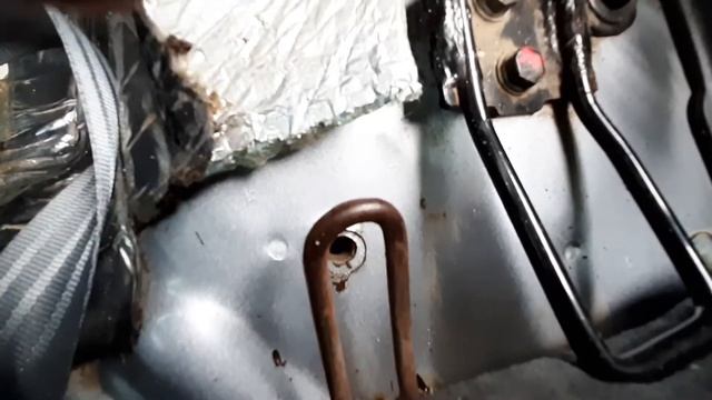 Задний диван в АКЦЕНТЕ смотреть онлайн