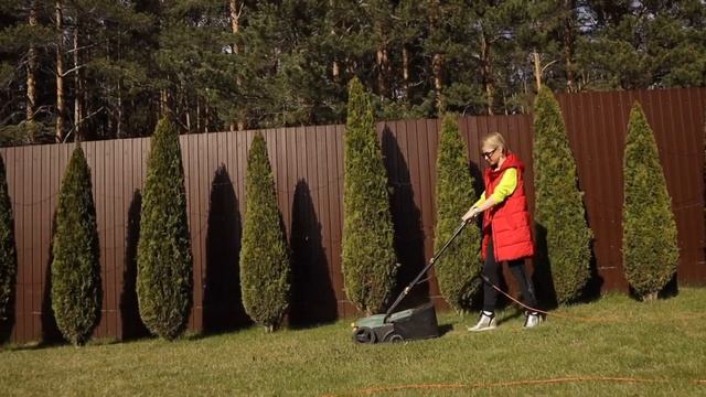 ЧЕТЫРЕ этапа ухода за газоном весной. Правила ухода на садовом участке