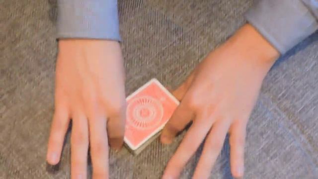 Как ЛЕГКО удивить любую девушку. Эффектный фокус с картами. смотреть онлайн