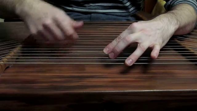 Чадаган. Тувинская цитра (гусли).