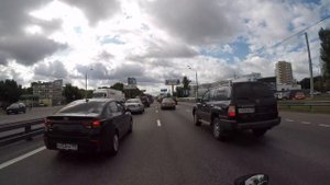 Езда на мотоцикле в городе