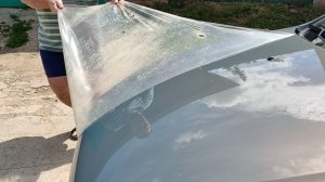 Снятие плёнки с капота через пять лет. Лада Веста.