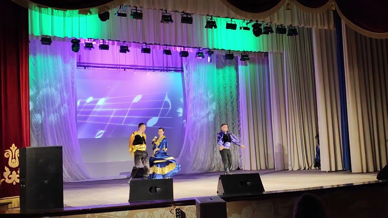 Выступление на благотворительном концерте смотреть онлайн