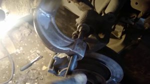 Замена передних колодок Рено логон