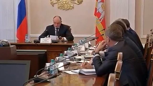 Губернатор Дубровский устроил выволочку челябинским чиновникам смотреть онлайн