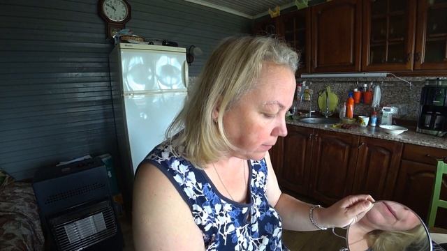 Дачный влог крашу брови