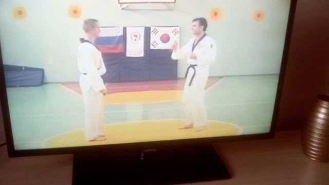 Ханбон Керуги, блокировка ударов. Нанесение ответных ударившись смотреть онлайн