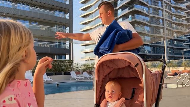 НИКА СДЕЛАЛА ПЕРВЫЕ ШАГИ С ПАПОЙ. НИКА ЛАЙФ смотреть онлайн