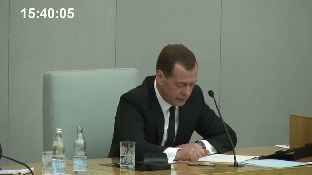 Алексей Диденко задал вопрос Дмитрию Медведеву по поводу детей дошкольного возраста смотреть онлайн