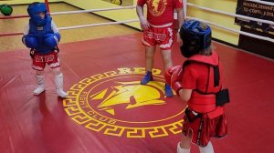 Кикбоксинг дети! Денис 6 лет - Иван 7 лет.