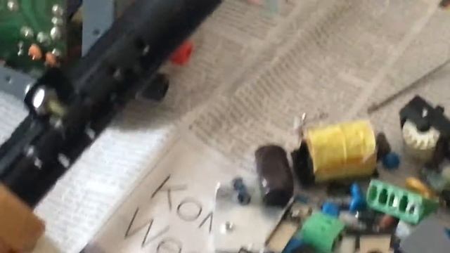 Даниеле, 1 видео разборка плат с помощью паяльника.Dani, circuiti integrati смотреть онлайн