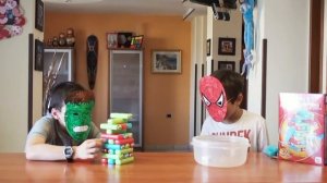 Challenge Hulk VS SpiderMan Torre Traballante