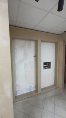 Затеяли небольшой косметический ремонт (часть первая).Роял-двери.