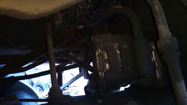 замена насоса нш 32 и расприделителя на тракторе мтз. Часть 2 смотреть онлайн