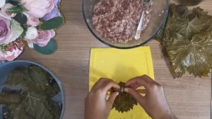 Голубцы из виноградных листьев. Вкусное блюдо.