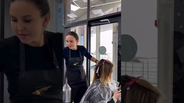 Отказать клиенту в осветлении или есть шанс сохранить качество волос?