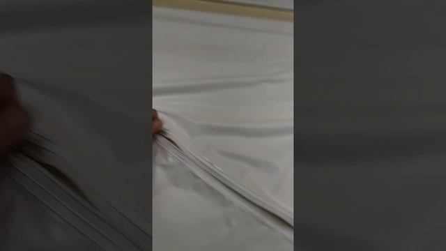 Подготовка в цеху полотна для натяжного потолка . Пленка ПВХ Cold Stetch холодной натяжки. смотреть онлайн