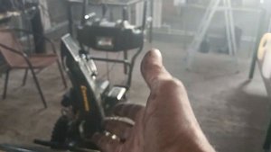 Бензогенератор ТСС SGG 8000EHNA 160014 . Не проработал 30 часов за три месяца. Течет масло.