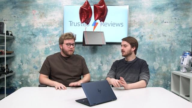 LG Gram VS HP Dragonfly смотреть онлайн