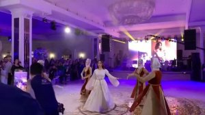 Harsi par Zvartnoc zepuri nman