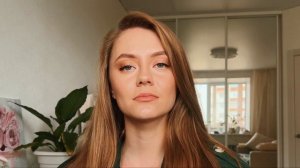 Белла Ахмадулина - «В тот месяц май, в тот месяц мой…» Читает Яна Алгаева. Стихи