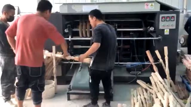 шлифовка деревянных лестничных колонн , шлифовка деревянных балясин , шлифование дерева смотреть онлайн