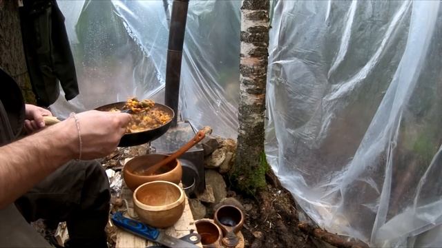 ЗЕМЛЯНКА ПОСЛЕ ПЕРВОЙ ЗИМЫ - ЧТО УВИДЕЛИ, КОГДА ВЕРНУЛИСЬ смотреть онлайн