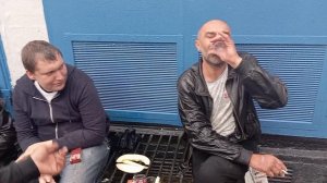 САВЁЛОВСКИЙ ВОКЗАЛ. МОСКВА КОЛЯ ЛЫСЫЙ , ДЮША, АЛЁНА... #подпишись #лайк #москва #бомжИ