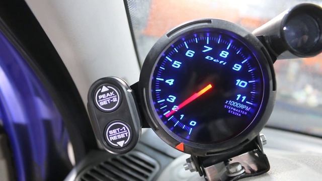 Установка выносного тахометра Дефи с шифт лампой и звуком на Калину 1 РашинТюнинг смотреть онлайн