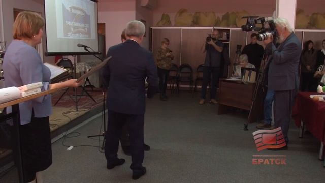 В Братске прошло награждение волонтеров, которые помогают бойцам в зоне СВО