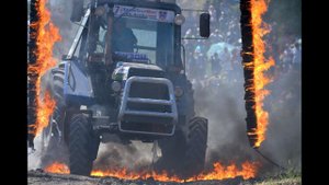 Лучшие моменты на тракторных гонках Бизон-Трек-Шоу 2015