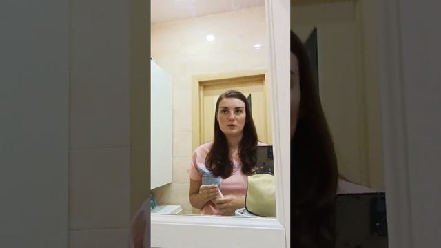 Косметика в ванной комнате. Какой продукцией я пользуюсь каждый день.