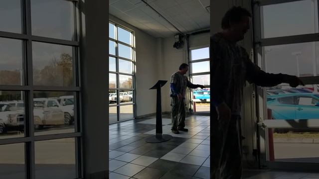 Robert Gibson speaking at Fox Toyota смотреть онлайн