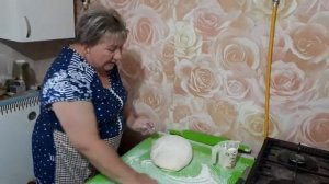 Жарим орешки-хворост на кефире.Очень просто .???