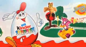 12 Киндер Сюрприз Яиц Веселые Мелодии Игрушки 12 Kinder Surprise Eggs Looney Tunes Toys