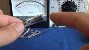 СЕКРЕТ НЕОНКИ помогает ДЕЛАТЬ УДИВИТЕЛЬНЫЕ ДАТЧИКИ