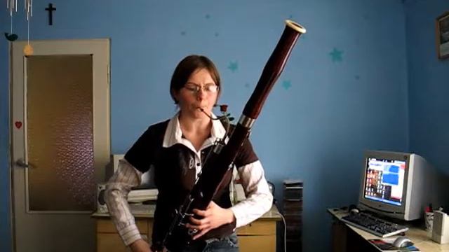 Koncert na fagot B-dur 3. Rondo: Tempo di Menuetto смотреть онлайн