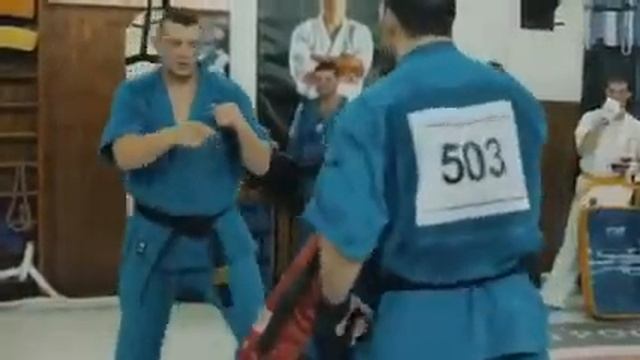 Работа с макеварой:лоу-кик на уходе с линии атаки противника. смотреть онлайн