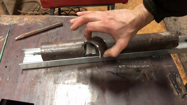 Сварка водопровода в труднодоступном месте. смотреть онлайн