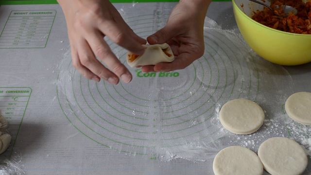 Пышные вареники с капустой на пару. Тесто на кефире | Lush dumplings with steamed cabbage.